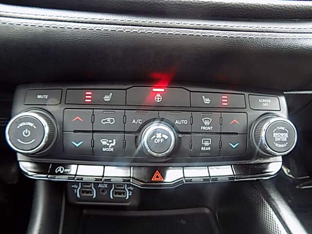  2021 Dodge Durango Image: 8