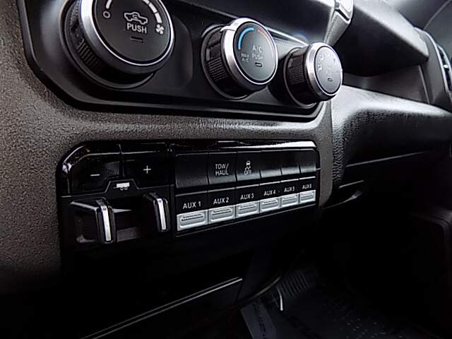  2022 Ram 3500 Image: 8