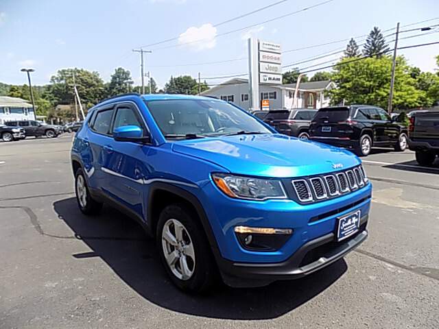  2021 Jeep Compass Image: 3