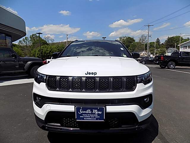  2023 Jeep Compass Image: 1