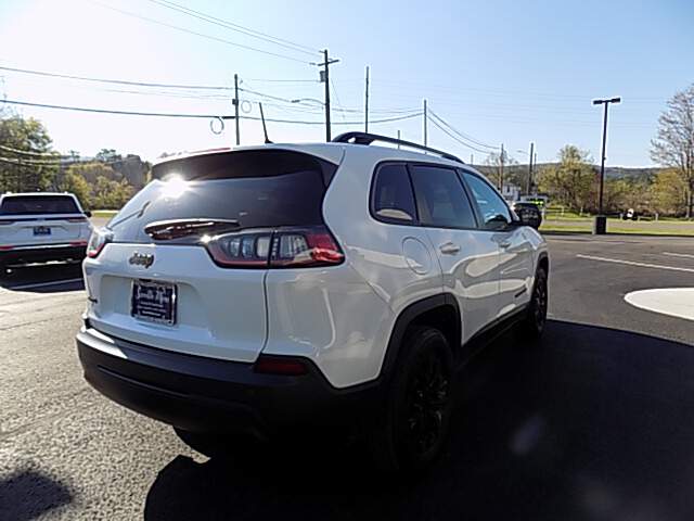  2023 Jeep Cherokee Image: 4