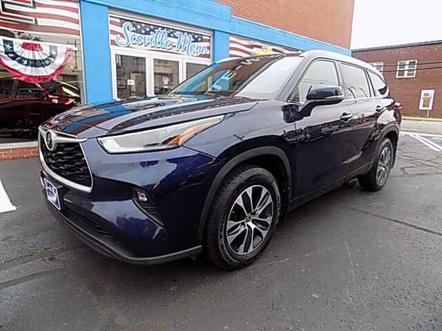  2021 Toyota Highlander Image: 0