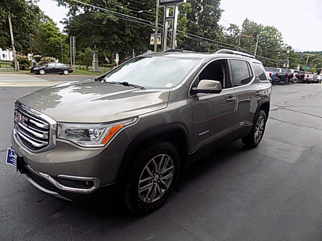  2019 GMC Acadia Image: 0