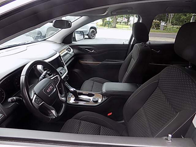  2019 GMC Acadia Image: 4