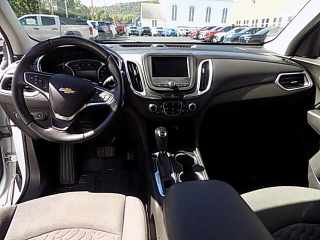  2021 Chevrolet Equinox Image: 10