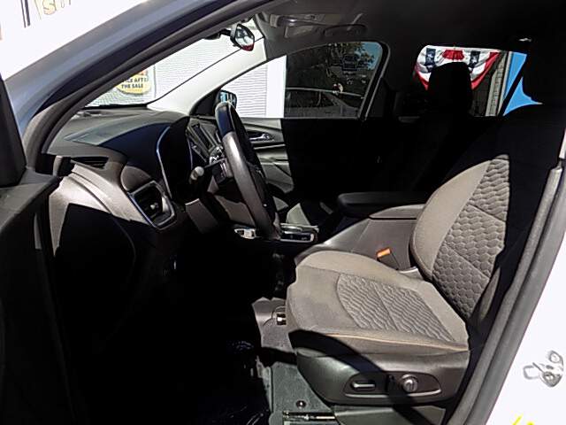  2021 Chevrolet Equinox Image: 8