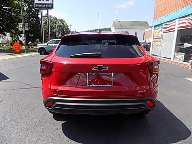  2026 Chevrolet Trax Image: 3