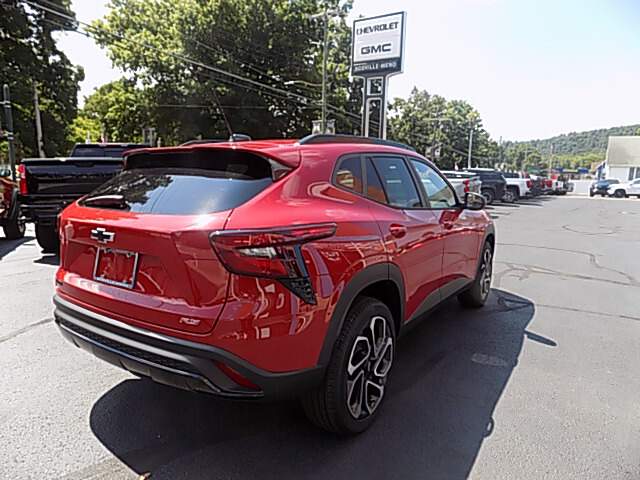  2026 Chevrolet Trax Image: 4
