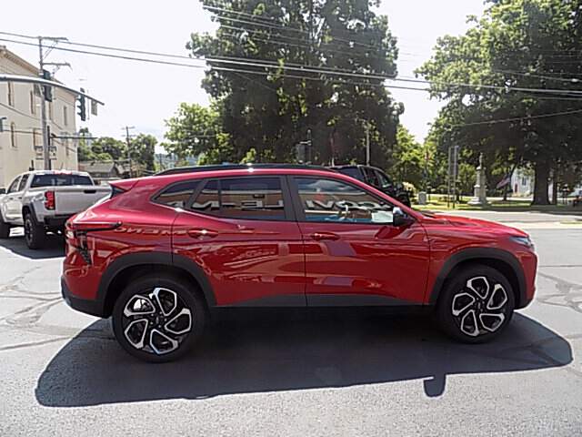  2026 Chevrolet Trax Image: 5