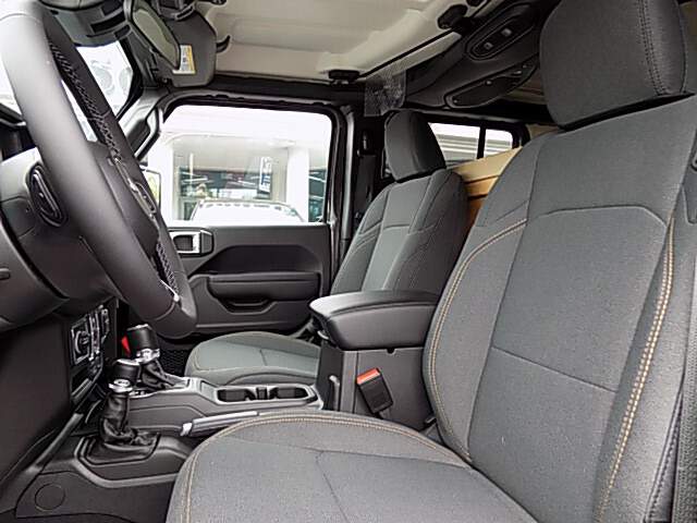  2026 Jeep Wrangler Image: 5