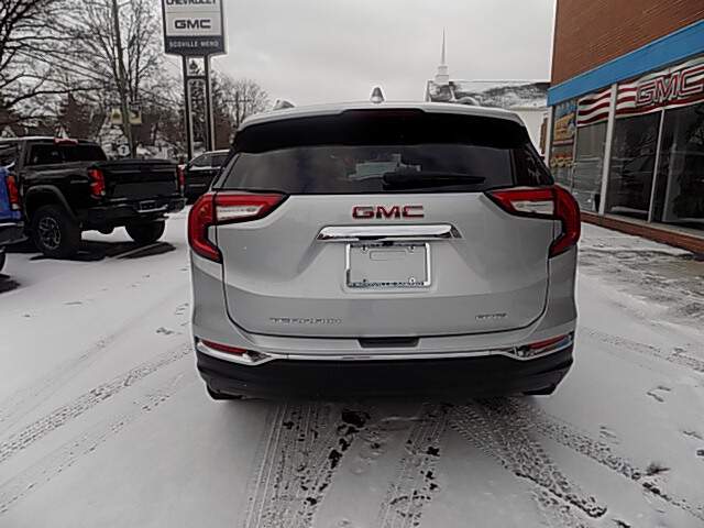  2022 GMC Terrain Image: 3