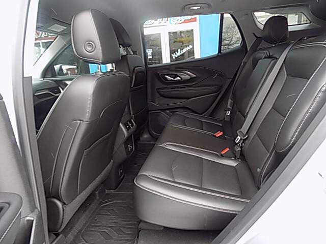  2022 GMC Terrain Image: 8