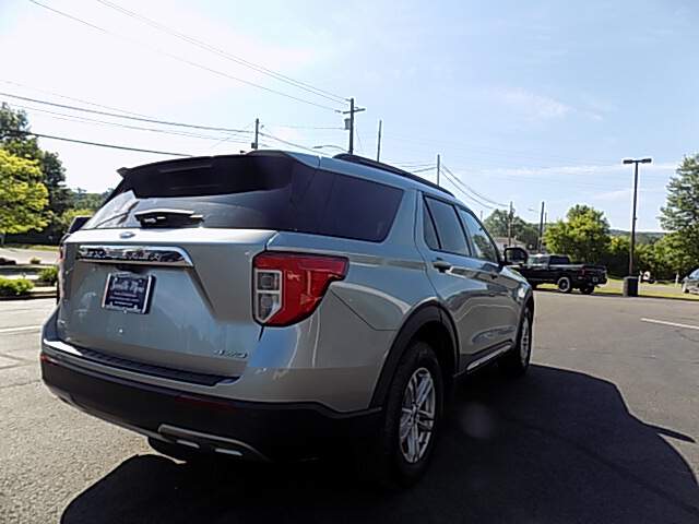  2022 Ford Explorer Image: 4