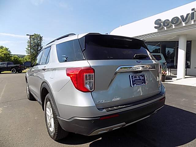  2022 Ford Explorer Image: 5
