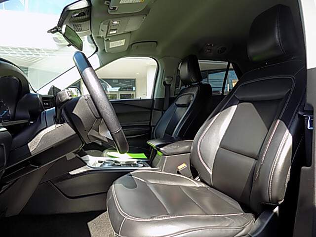  2022 Ford Explorer Image: 6
