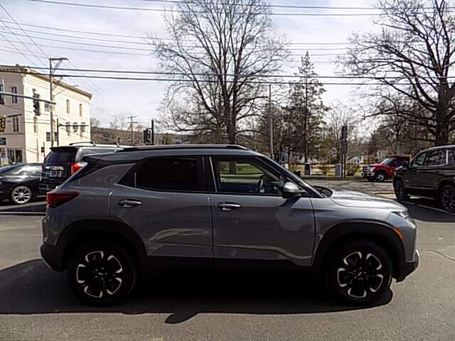  2021 Chevrolet Trailblazer Image: 3