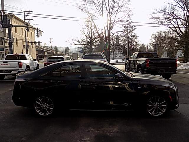  2021 Cadillac CT4 Image: 3