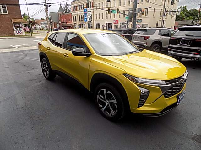  2025 Chevrolet Trax Image: 1