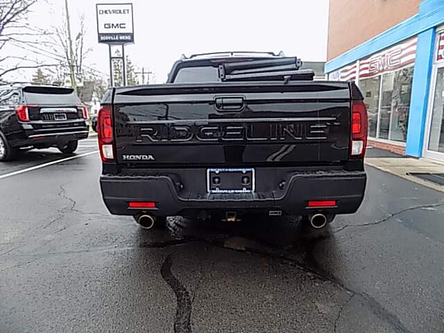  2025 Honda Ridgeline Image: 3