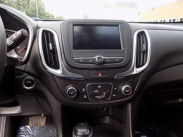  2020 Chevrolet Equinox Image: 11