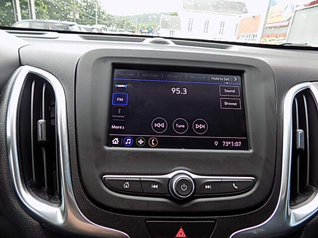  2020 Chevrolet Equinox Image: 8
