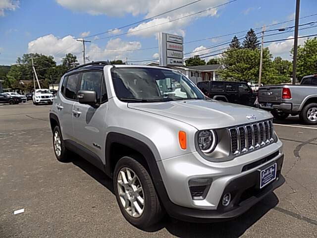  2021 Jeep Renegade Image: 3