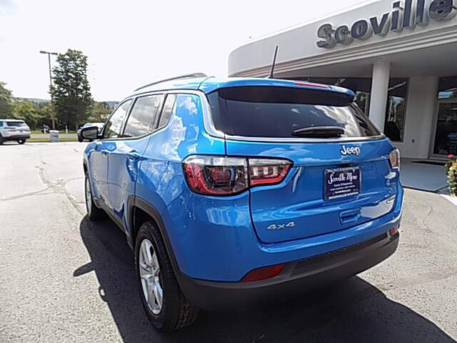  2022 Jeep Compass Image: 4