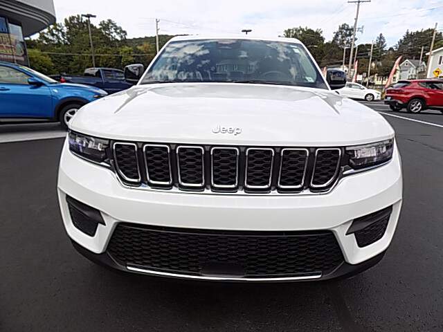  2023 Jeep Grand Cherokee Image:…