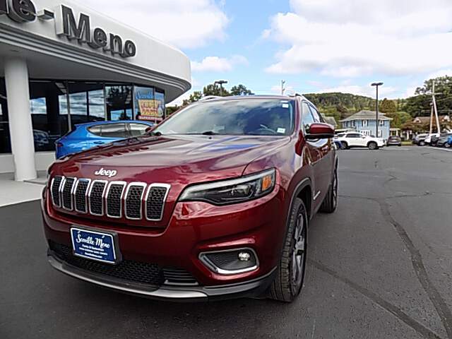  2019 Jeep Cherokee Image: 1