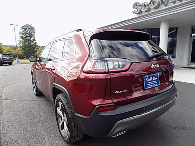  2019 Jeep Cherokee Image: 7