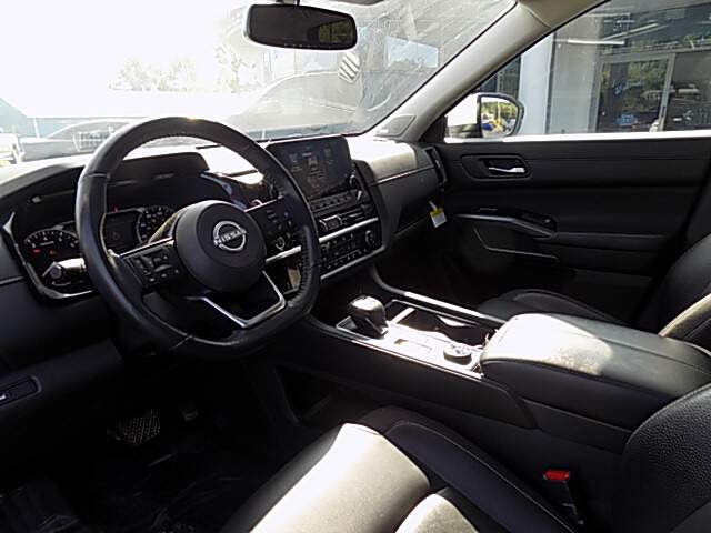  2022 Nissan Pathfinder Image: 7