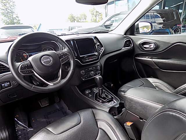  2019 Jeep Cherokee Image: 9