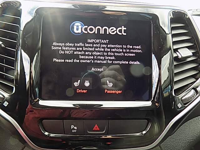  2019 Jeep Cherokee Image: 11