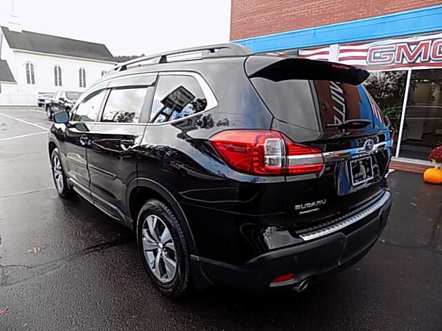  2021 Subaru Ascent Image: 12