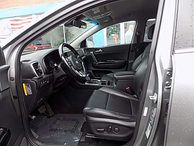  2020 Kia Sportage Image: 8