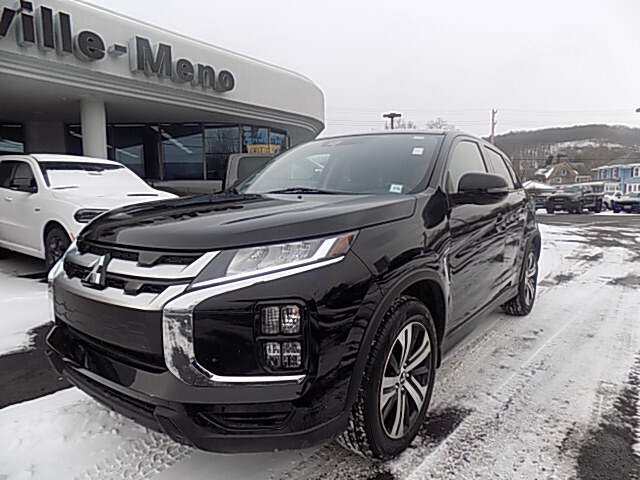  2024 Mitsubishi Outlander Image: 0