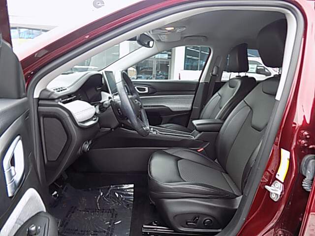  2022 Jeep Compass Image: 8