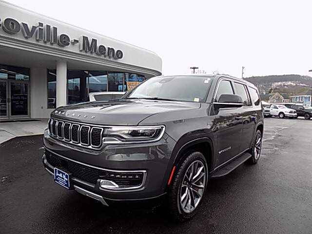  2024 Jeep Wagoneer Image: 0