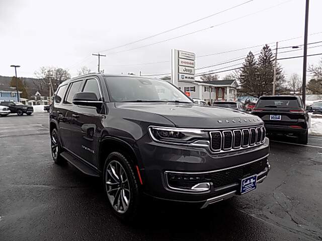  2024 Jeep Wagoneer Image: 2