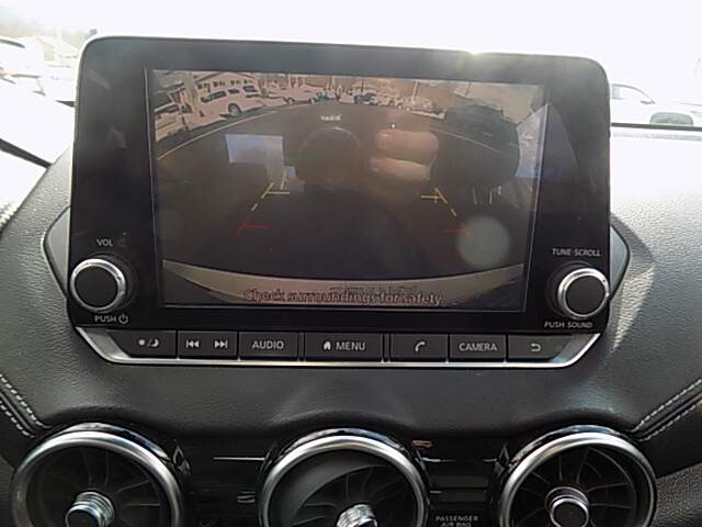  2020 Nissan Sentra Image: 10