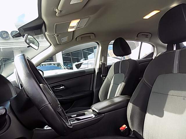  2020 Nissan Sentra Image: 6