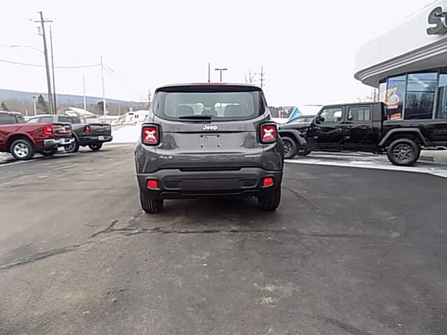  2017 Jeep Renegade Image: 2