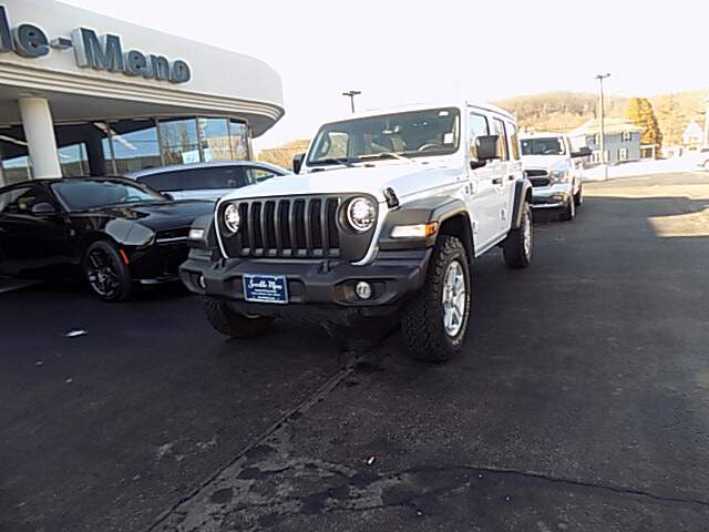  2022 Jeep Wrangler Image: 0