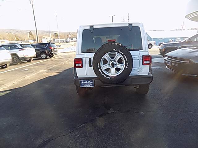  2022 Jeep Wrangler Image: 2