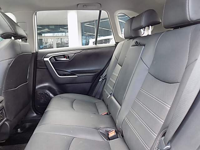  2022 Toyota RAV4 Image: 7