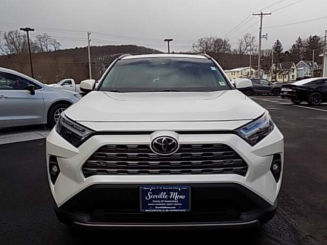  2022 Toyota RAV4 Image: 1