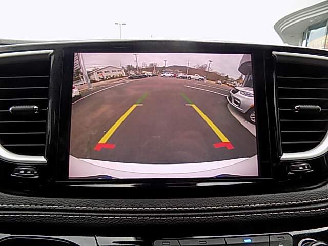  2023 Chrysler Pacifica Image: 8