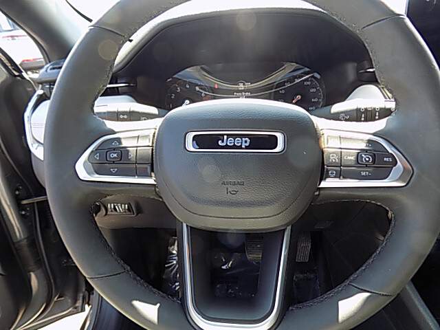  2023 Jeep Compass Image: 12