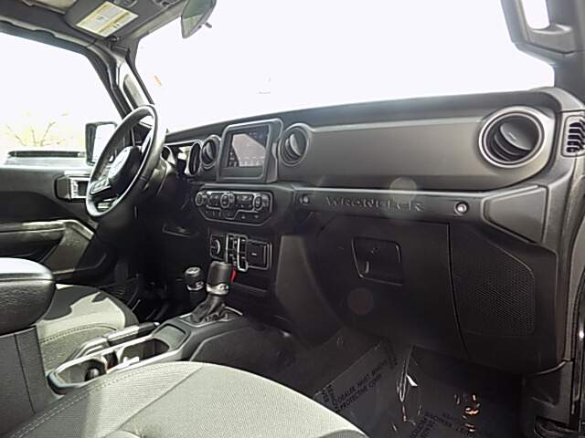  2022 Jeep Wrangler Image: 9