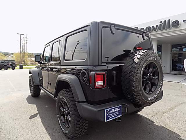  2022 Jeep Wrangler Image: 5